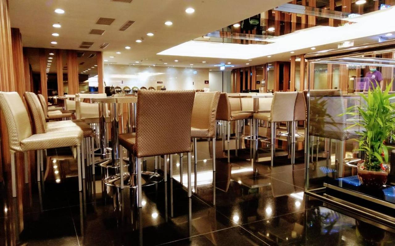 גאושיונג Delton Hotel - Love River Branch מראה חיצוני תמונה