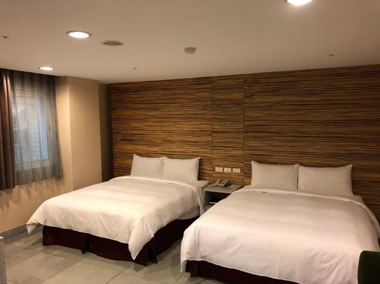 גאושיונג Delton Hotel - Love River Branch מראה חיצוני תמונה
